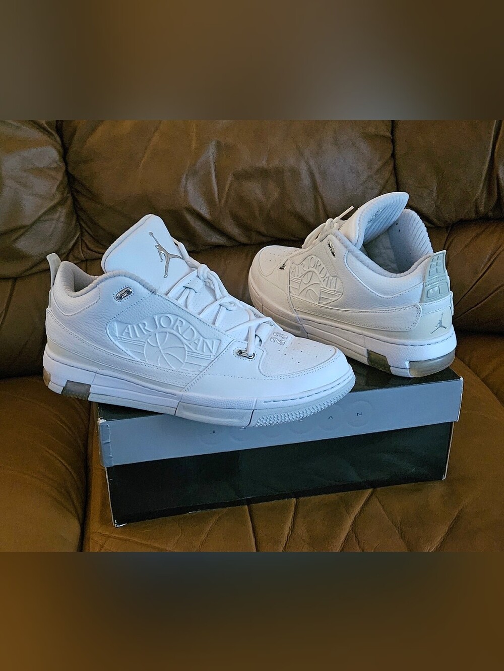 Men's Nike Air Jordan Ol' School White Leather Sneakers Size 13 (EXCELLENT)